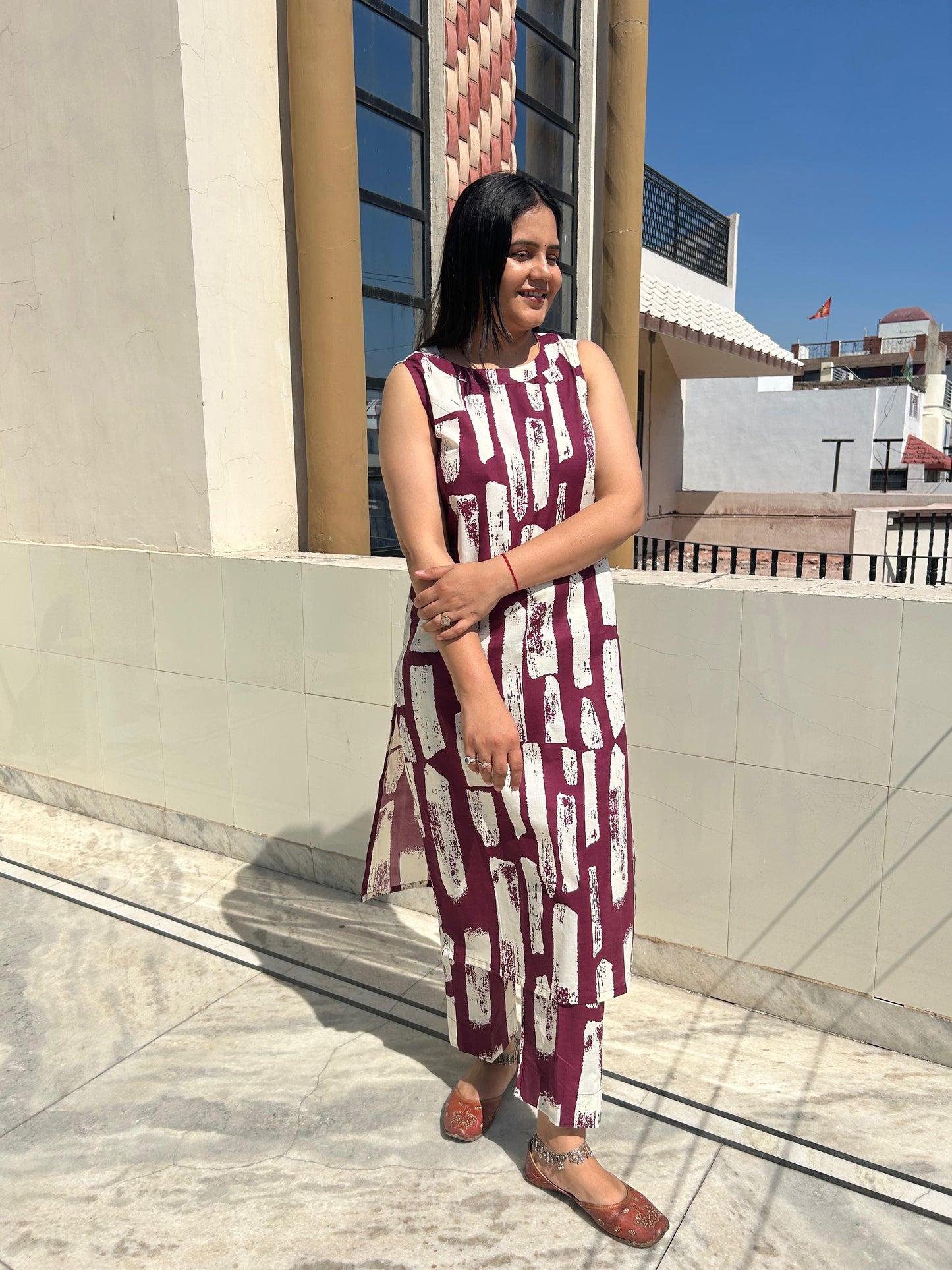Maroon white Sleeveless Cotton Suit Set